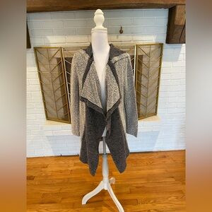 Bb Dakota Women's Gray and Black Open Front Sweater